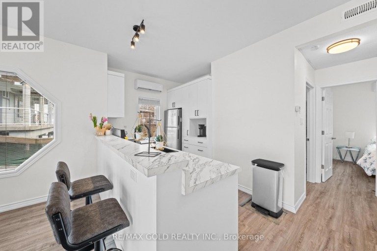 1 - 7 BRIMLEY ROAD S, Toronto (Cliffcrest), Ontario, M1M3W3