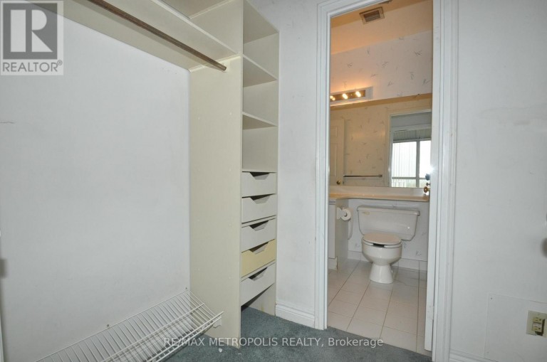 PH01 - 880 DUNDAS STREET W, Mississauga (Erindale), Ontario, L5C4H3