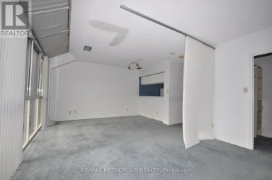 PH01 - 880 DUNDAS STREET W Mississauga (Erindale) Ontario photo 9