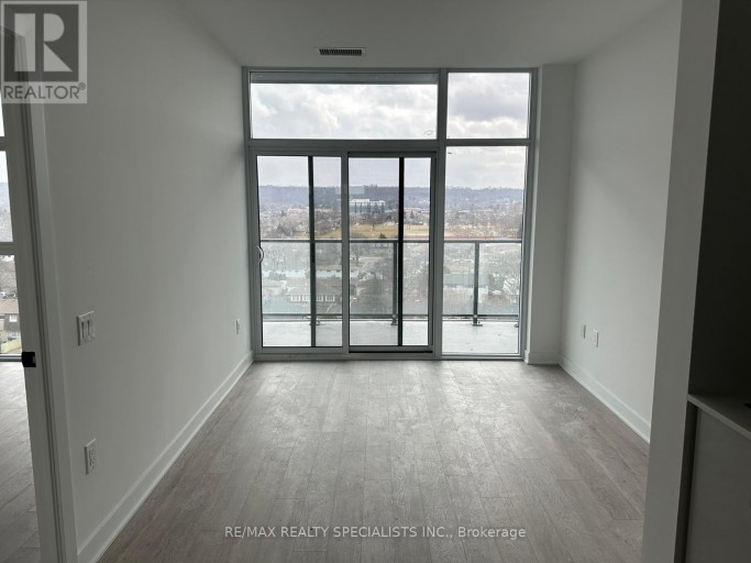 801 - 2782 BARTON STREET E, Hamilton (Riverdale), Ontario, L8E2J9