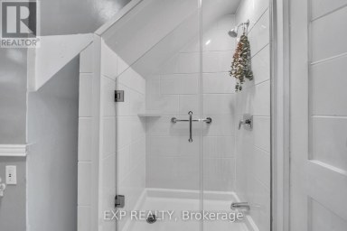 896 AVENUE ROAD Toronto (Yonge-Eglinton) Ontario photo 16