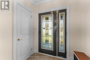 235 BROADVIEW DRIVE Pembroke Ontario photo 8