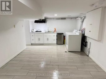 (LOWER) - 7 PAVILLION STREET Markham (Unionville) Ontario photo 3