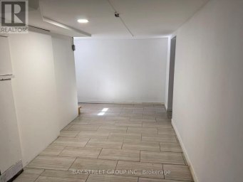 (LOWER) - 7 PAVILLION STREET Markham (Unionville) Ontario photo 4