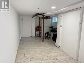 (LOWER) - 7 PAVILLION STREET Markham (Unionville) Ontario photo 6