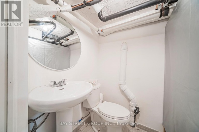 (LOWER) - 7 PAVILLION STREET, Markham (Unionville), Ontario, L3R1N8