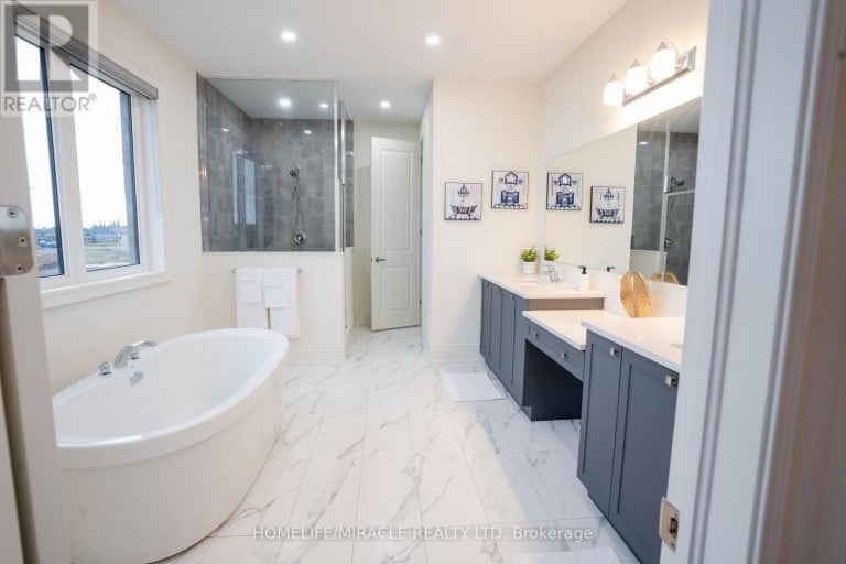 93 BLUEBIRD BOULEVARD, Adjala-Tosorontio (Colgan), Ontario, L0G1W0