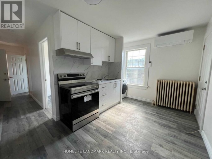APT 4 - 2398 BLOOR STREET W, Toronto (Runnymede-Bloor West Village), Ontario, M6S1P5