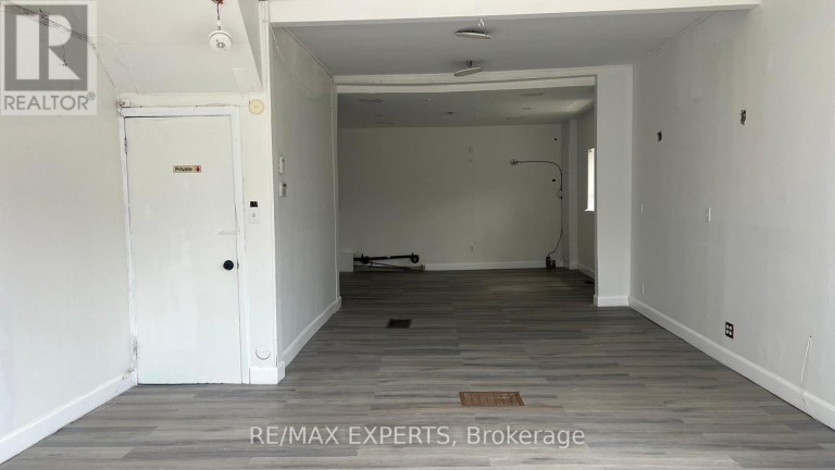 1335 WESTON ROAD, Toronto (Mount Dennis), Ontario, M6M4R7