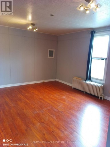26 SIMCOE STREET N, Oshawa (O'Neill), Ontario, L1H1A3