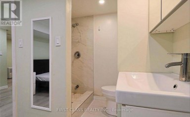 LOWER - 76 MACDONALD STREET Toronto (Mimico) Ontario photo 6