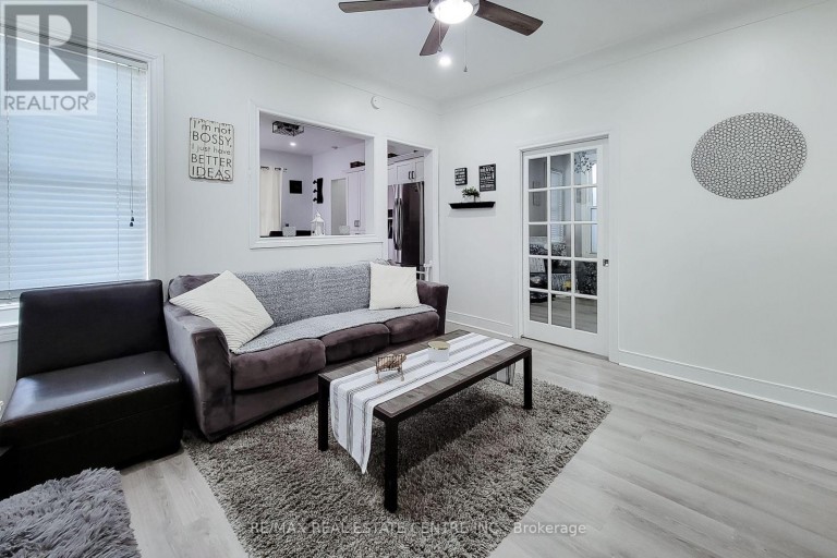 58 EAST 22ND STREET, Hamilton (Eastmount), Ontario, L8V2V3