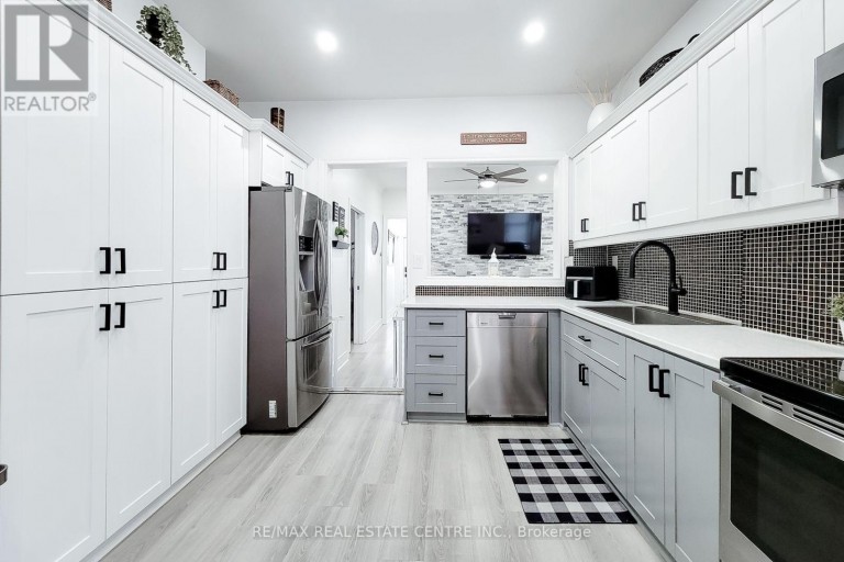 58 EAST 22ND STREET, Hamilton (Eastmount), Ontario, L8V2V3