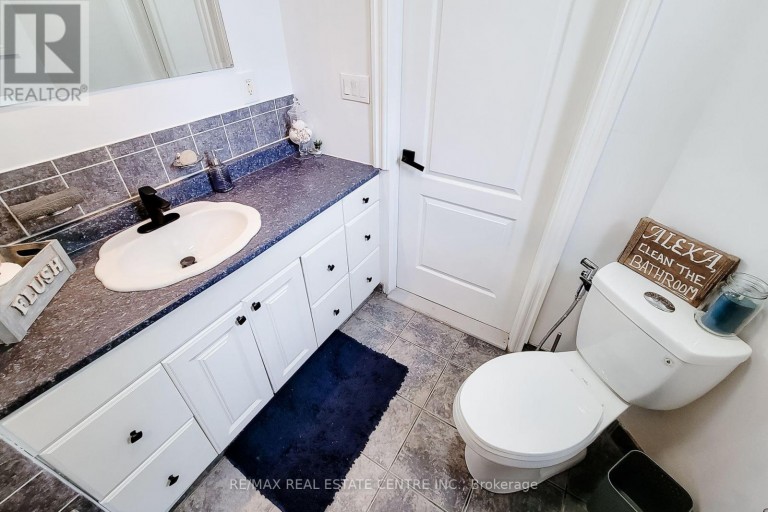 58 EAST 22ND STREET, Hamilton (Eastmount), Ontario, L8V2V3