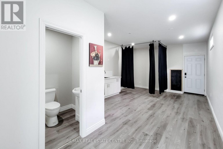 58 EAST 22ND STREET, Hamilton (Eastmount), Ontario, L8V2V3
