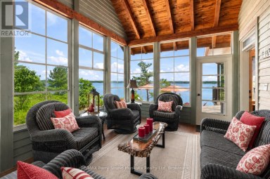 43 15C ISLAND Carling Ontario photo 5