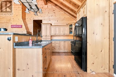 43 15C ISLAND Carling Ontario photo 7