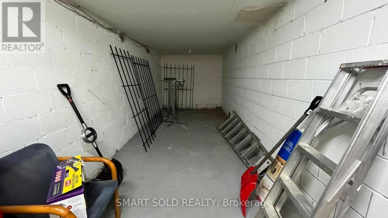 MAIN FLR + BSMT - 1592 EGLINTON AVENUE W, Toronto (Briar Hill-Belgravia), Ontario, M6E2G8