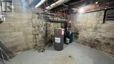 MAIN FLR + BSMT - 1592 EGLINTON AVENUE W Toronto (Briar Hill-Belgravia) Ontario photo 14