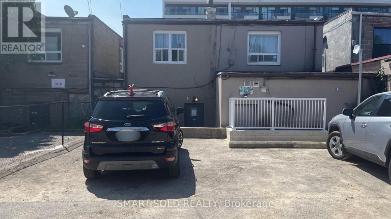MAIN FLR + BSMT - 1592 EGLINTON AVENUE W, Toronto (Briar Hill-Belgravia), Ontario, M6E2G8