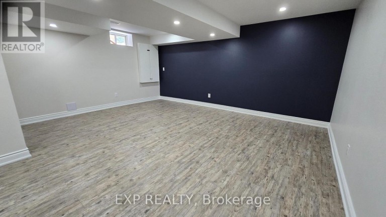 2209 BLACKBIRD COURT, Oakville (WT West Oak Trails), Ontario, L6M5E6