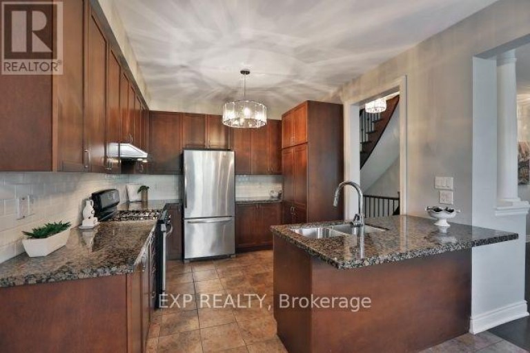 2209 BLACKBIRD COURT, Oakville (WT West Oak Trails), Ontario, L6M5E6