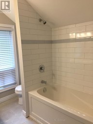692 LINCOLN ROAD Windsor Ontario photo 6