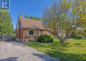 1874 CHURCHILL AVENUE London East (East H) Ontario photo 1