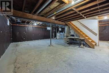 1874 CHURCHILL AVENUE London East (East H) Ontario photo 21