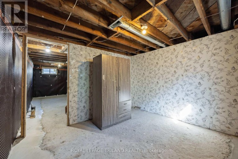 1874 CHURCHILL AVENUE, London East (East H), Ontario, N5W2L6