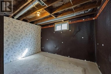 1874 CHURCHILL AVENUE London East (East H) Ontario photo 23