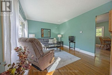1874 CHURCHILL AVENUE London East (East H) Ontario photo 5