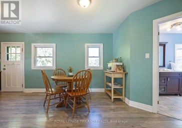 1874 CHURCHILL AVENUE London East (East H) Ontario photo 8