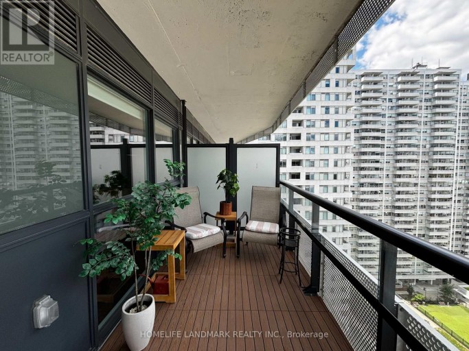 1408 - 11 LILLIAN STREET, Toronto (Mount Pleasant West), Ontario, M4S0C3