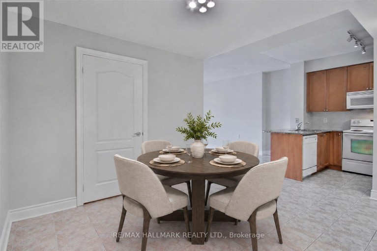 411 - 8201 ISLINGTON AVENUE, Vaughan (Islington Woods), Ontario, L4L9S6