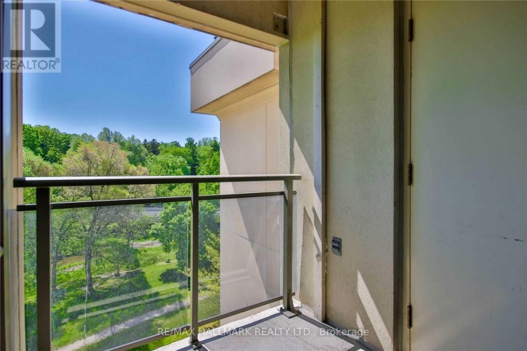 411 - 8201 ISLINGTON AVENUE, Vaughan (Islington Woods), Ontario, L4L9S6