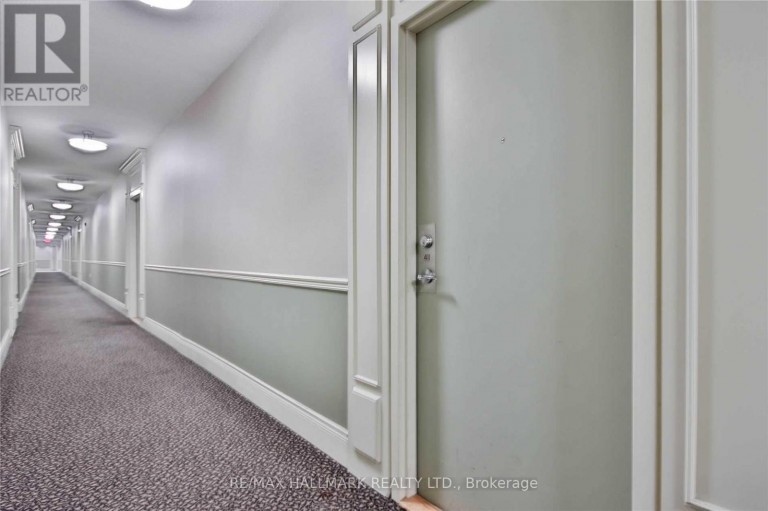 411 - 8201 ISLINGTON AVENUE, Vaughan (Islington Woods), Ontario, L4L9S6