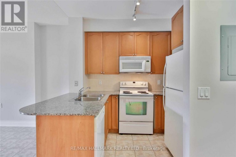 411 - 8201 ISLINGTON AVENUE, Vaughan (Islington Woods), Ontario, L4L9S6