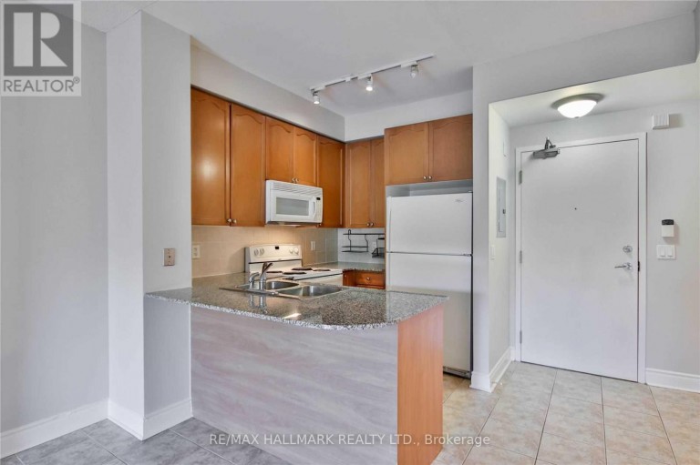 411 - 8201 ISLINGTON AVENUE, Vaughan (Islington Woods), Ontario, L4L9S6