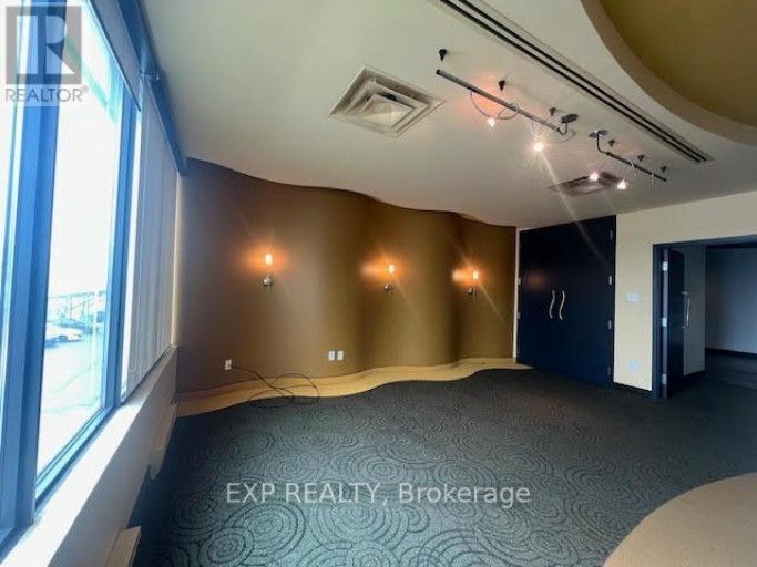 208 - 275 RENFREW DRIVE, Markham (Buttonville), Ontario, L3R0C8