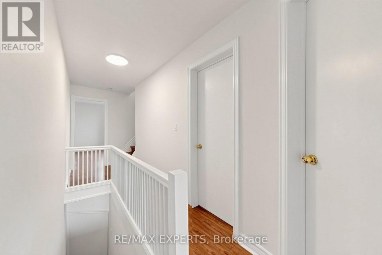 8 PARR STREET, Toronto (Little Portugal), Ontario, M6J2E3
