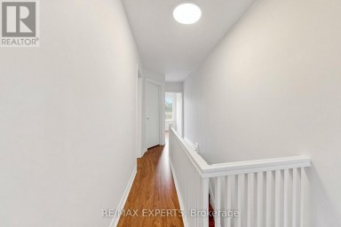 8 PARR STREET Toronto (Little Portugal) Ontario photo 6