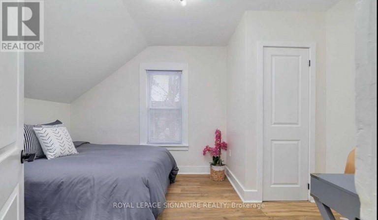 UPPER - 659 DOLPH STREET N, Cambridge, Ontario, N3H2B5