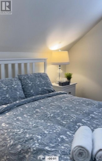 UPPER - 659 DOLPH STREET N, Cambridge, Ontario, N3H2B5