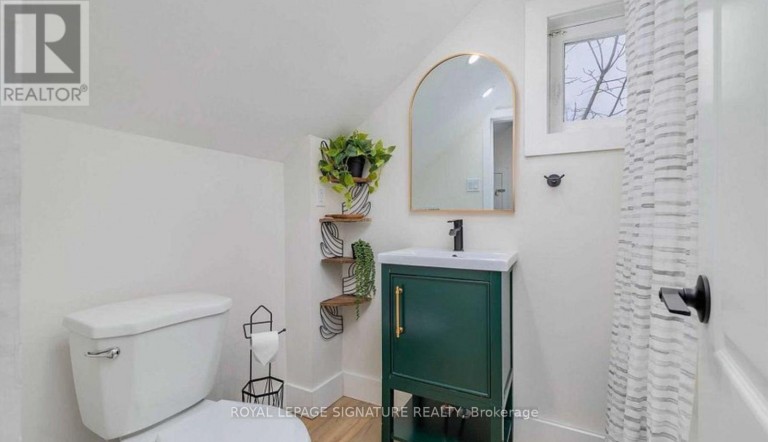UPPER - 659 DOLPH STREET N, Cambridge, Ontario, N3H2B5