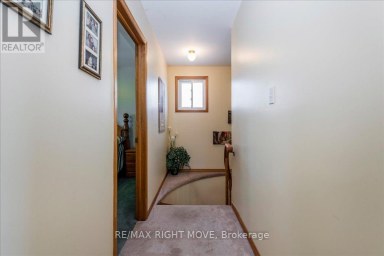 55 LAURENTIAN LANE Orillia Ontario photo 17