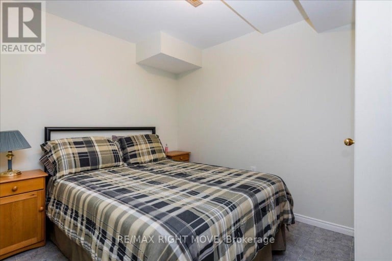 55 LAURENTIAN LANE, Orillia, Ontario, L3V7N7