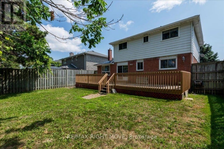 55 LAURENTIAN LANE, Orillia, Ontario, L3V7N7