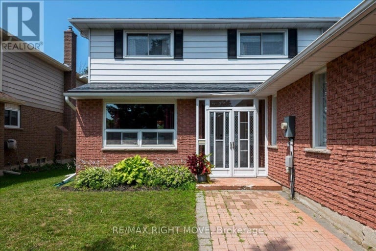 55 LAURENTIAN LANE, Orillia, Ontario, L3V7N7