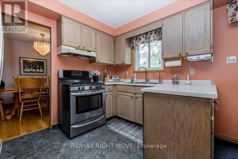 55 LAURENTIAN LANE, Orillia, Ontario, L3V7N7